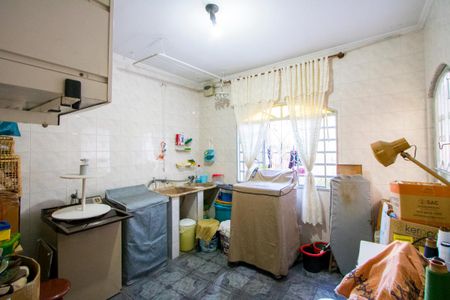 Casa à venda com 193m², 3 quartos e 2 vagasÁrea de serviço