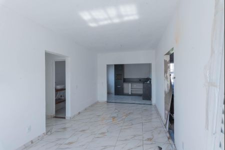 Sala de casa para alugar com 2 quartos, 70m² em Jardim das Bandeiras, Campinas