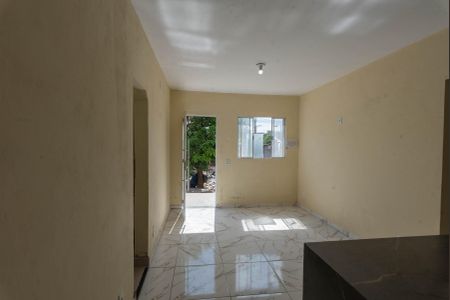 Casa para alugar com 80m², 2 quartos e 1 vagaSala