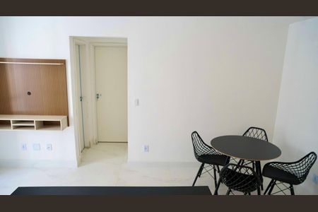 Sala de apartamento para alugar com 2 quartos, 46m² em Jardim do Triunfo, Guarulhos
