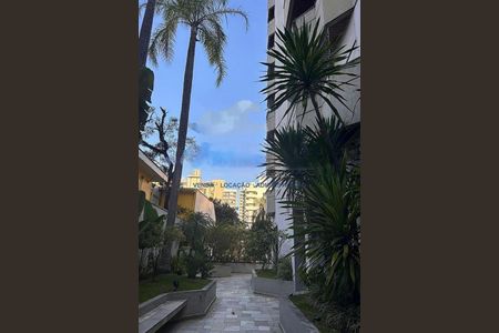 Apartamento à venda com 220m², 4 quartos e 3 vagas