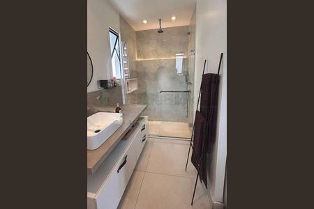 Apartamento à venda com 220m², 4 quartos e 3 vagas