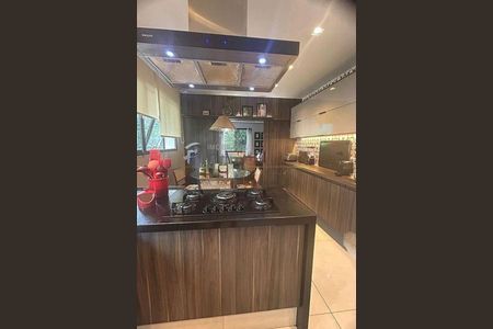 Apartamento à venda com 220m², 4 quartos e 3 vagas