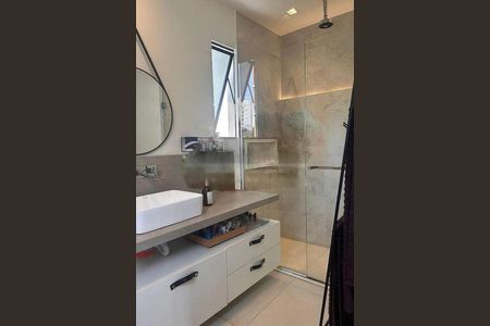 Apartamento à venda com 220m², 4 quartos e 3 vagas