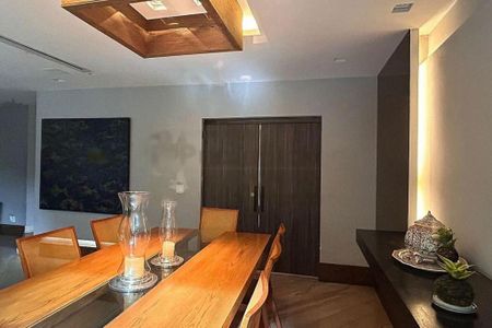 Apartamento à venda com 4 quartos, 220m² em Campo Belo, São Paulo