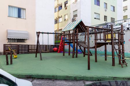Apartamento para alugar com 70m², 2 quartos e 1 vagaÁrea comum - Playground