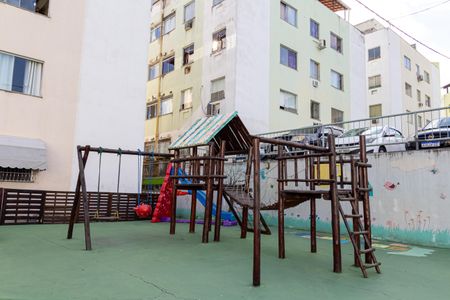 Apartamento para alugar com 70m², 2 quartos e 1 vagaÁrea comum - Playground