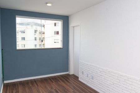 Sala de apartamento para alugar com 2 quartos, 70m² em Campo Grande, Rio de Janeiro