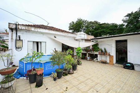 Casa à venda com 346m², 6 quartos e 4 vagasQuintal da Casa 2