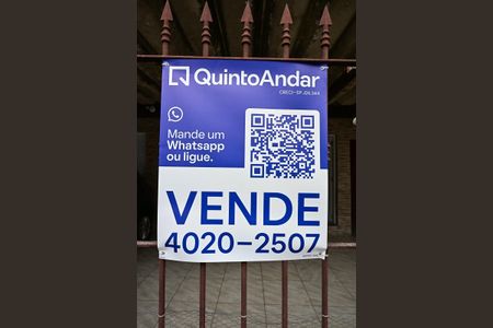 Casa à venda com 346m², 6 quartos e 4 vagasFachada