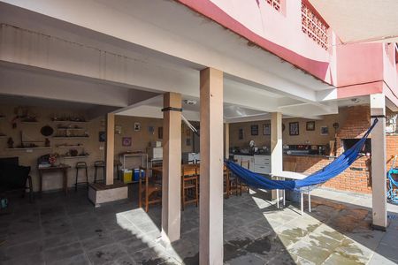 Casa à venda com 346m², 6 quartos e 4 vagas Casa à venda com 346m², 6 quartos e 4 vagasChurrasqueira da Casa 3