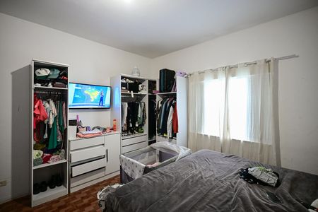 Casa à venda com 346m², 6 quartos e 4 vagasQuarto 2 da Casa 2