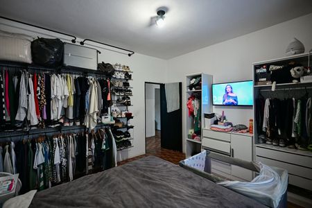 Casa à venda com 346m², 6 quartos e 4 vagasQuarto 2 da Casa 2
