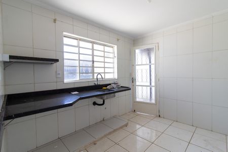 Casa para alugar com 123m², 3 quartos e 2 vagasCozinha