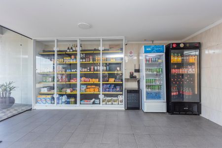 Apartamento à venda com 72m², 2 quartos e 1 vagaMercado 24h