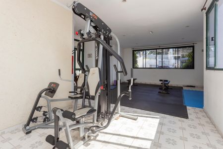 Apartamento à venda com 72m², 2 quartos e 1 vagaÁrea comum - Academia