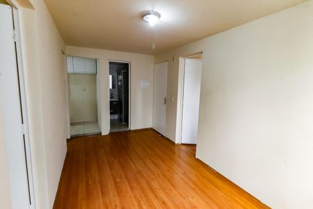 Sala de apartamento para alugar com 3 quartos, 50m² em Parque Munhoz, São Paulo