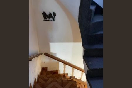 Foto 09 de casa à venda com 4 quartos, 230m² em Jardim Iporanga, São Paulo