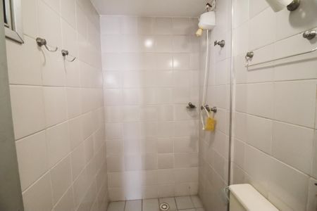 Apartamento à venda com 75m², 3 quartos e 1 vaga Apartamento à venda com 75m², 3 quartos e 1 vagaBanheiro da Suíte