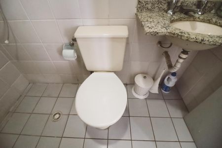 Apartamento à venda com 75m², 3 quartos e 1 vaga Apartamento à venda com 75m², 3 quartos e 1 vagaBanheiro