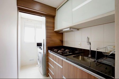 Cozinha de apartamento para alugar com 2 quartos, 61m² em Passo d’Areia, Porto Alegre