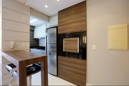 Cozinha de apartamento para alugar com 2 quartos, 61m² em Passo d’Areia, Porto Alegre