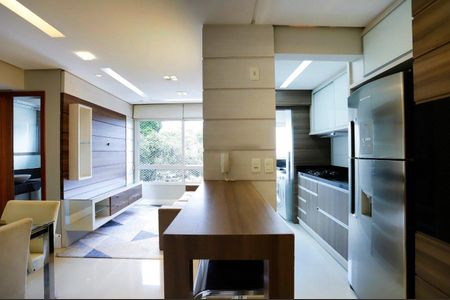 Cozinha de apartamento para alugar com 2 quartos, 61m² em Passo d’Areia, Porto Alegre