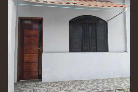 Casa à venda com 180m², 3 quartos e 2 vagasFoto 01
