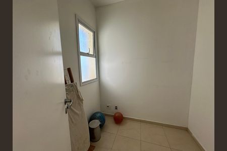 Apartamento para alugar com 144m², 3 quartos e 2 vagas Apartamento para alugar com 144m², 3 quartos e 2 vagasQuarto de Serviço