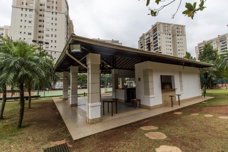 Apartamento para alugar com 144m², 3 quartos e 2 vagas Apartamento para alugar com 144m², 3 quartos e 2 vagasÁrea comum - Churrasqueira