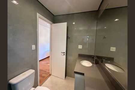 Apartamento para alugar com 144m², 3 quartos e 2 vagas Apartamento para alugar com 144m², 3 quartos e 2 vagasBanheiro da Suíte 3