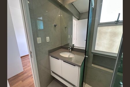 Apartamento para alugar com 144m², 3 quartos e 2 vagas Apartamento para alugar com 144m², 3 quartos e 2 vagasBanheiro da Suíte 1