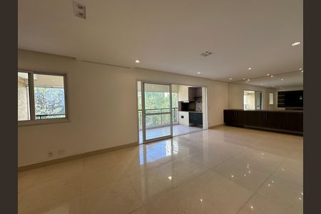 Apartamento para alugar com 144m², 3 quartos e 2 vagas Apartamento para alugar com 144m², 3 quartos e 2 vagasSala