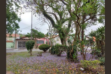Casa à venda com 142m², 3 quartos e 2 vagasFoto 01