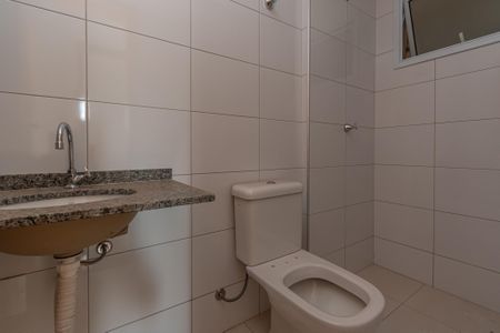 Apartamento para alugar com 57m², 2 quartos e 2 vagasBanheiro
