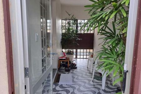 Casa à venda com 164m², 3 quartos e 2 vagas