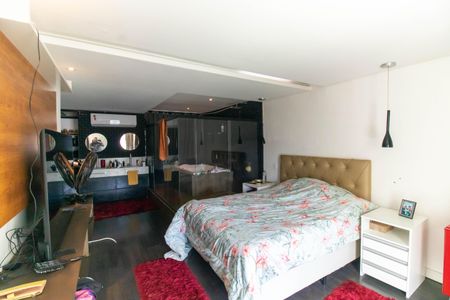 Casa à venda com 205m², 3 quartos e 5 vagasSuíte 2