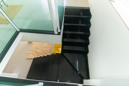 Casa à venda com 205m², 3 quartos e 5 vagasEscada 