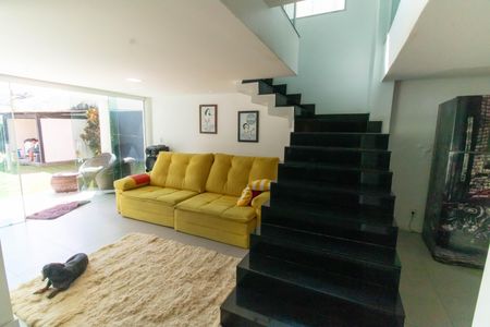 Casa à venda com 205m², 3 quartos e 5 vagasSala e Cozinha 