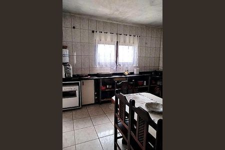 Casa à venda com 3 quartos, 330m² em Vila Camilópolis, Santo André