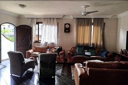 Casa à venda com 3 quartos, 330m² em Vila Camilópolis, Santo André