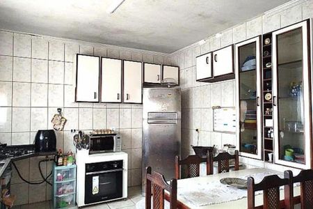 Casa à venda com 3 quartos, 330m² em Vila Camilópolis, Santo André