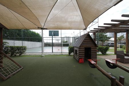 Apartamento à venda com 71m², 3 quartos e 2 vagasÁrea comum - Playground