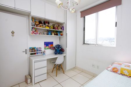 Apartamento à venda com 71m², 3 quartos e 2 vagasQuarto 2