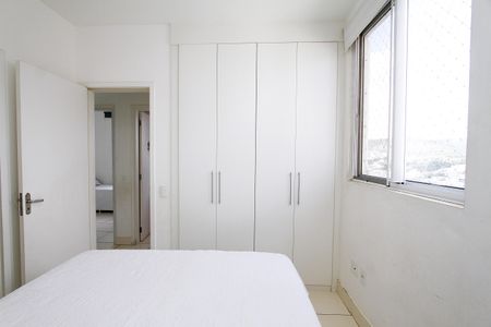Apartamento à venda com 71m², 3 quartos e 2 vagasQuarto 3 - Suíte