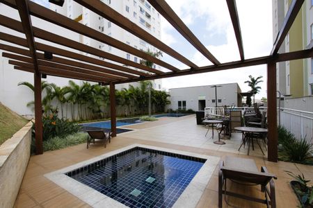 Apartamento à venda com 71m², 3 quartos e 2 vagasÁrea comum - Piscina