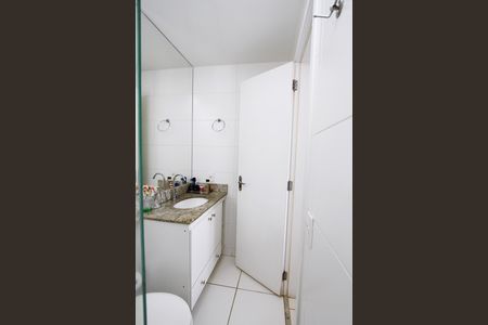 Apartamento à venda com 71m², 3 quartos e 2 vagasBanheiro da Suíte
