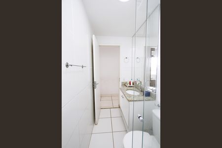 Apartamento à venda com 71m², 3 quartos e 2 vagasBanheiro Social