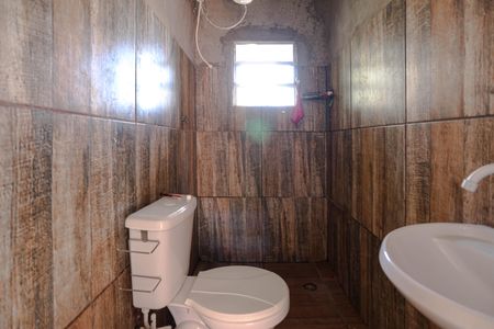 Banheiro de casa para alugar com 1 quarto, 30m² em Jardim Capim-guassu, Ferraz de Vasconcelos