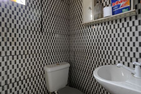 Banheiro de casa para alugar com 1 quarto, 40m² em Jardim Capim-guassu, Ferraz de Vasconcelos